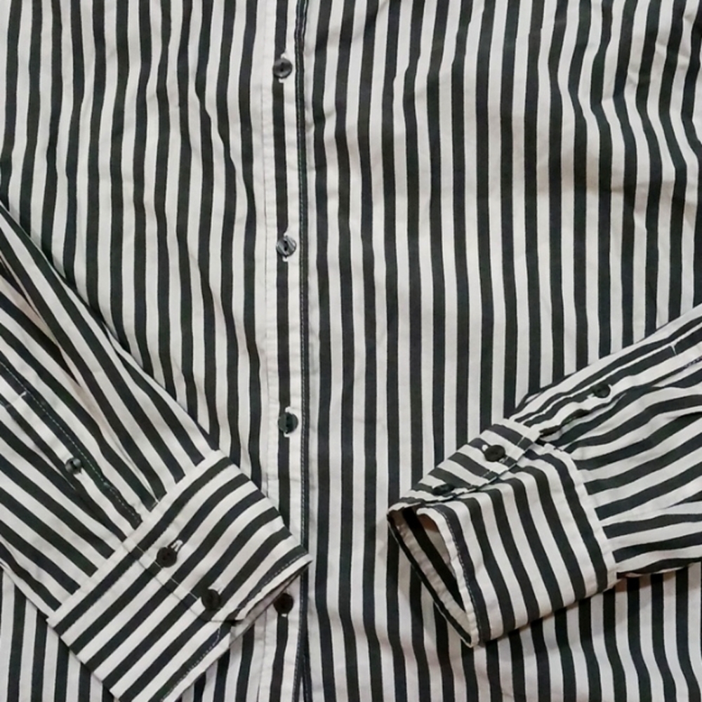 Worthington Women's Easy Care Button Up Collar Long Sleeve Shirt. Size 2xl. - Picture 6 of 12